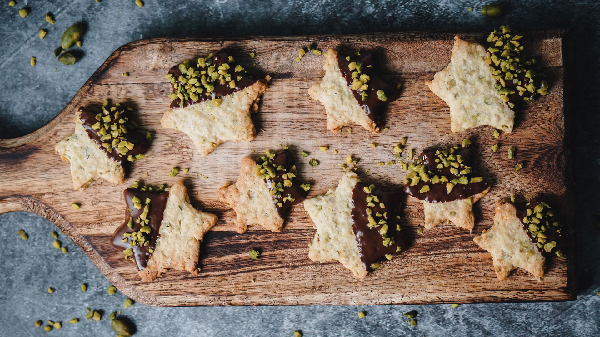 Pistachio Oatmeal Stars