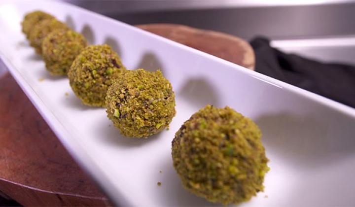 Pistachio and Date Energy Bites