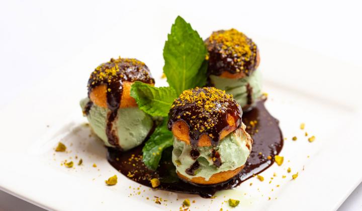 Pistachio Gelato Profiterole 